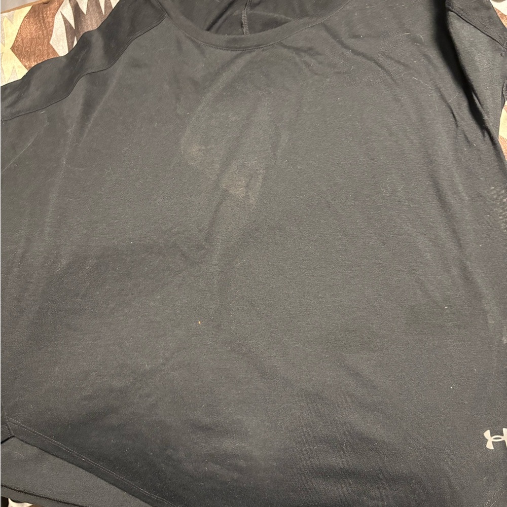Under Armour women’s loose fit shirt